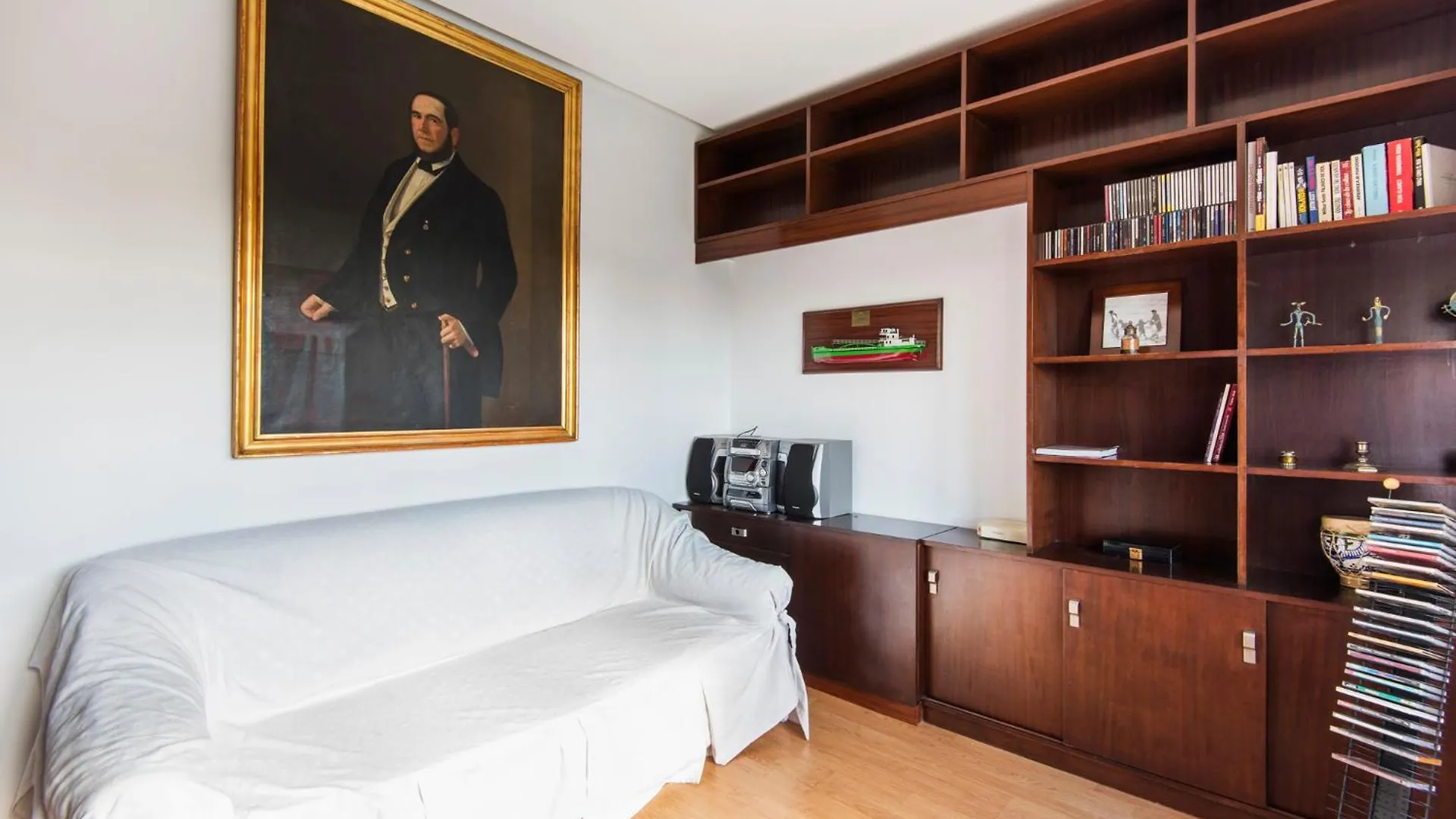 Queen Of The Ocean Villa: Stately Style House With Pool 말라가 펜션