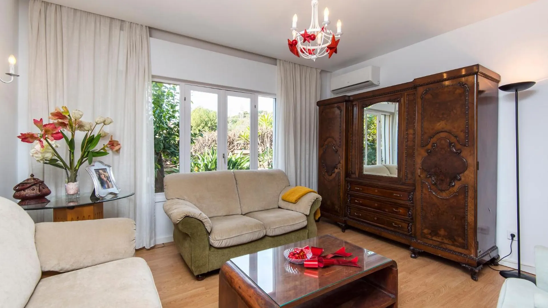 Queen Of The Ocean Villa: Stately Style House With Pool 말라가
