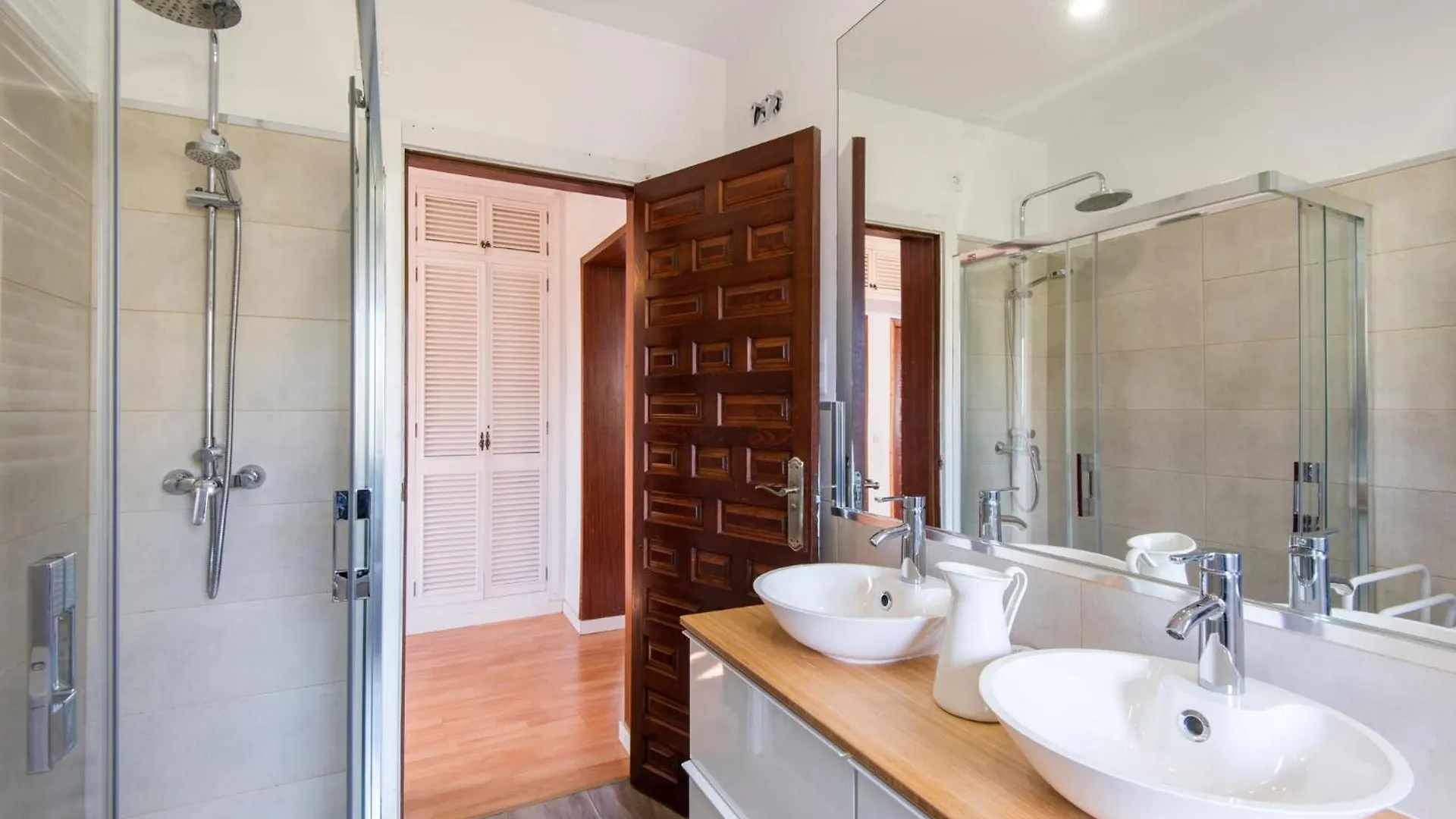 Queen Of The Ocean Villa: Stately Style House With Pool 말라가
